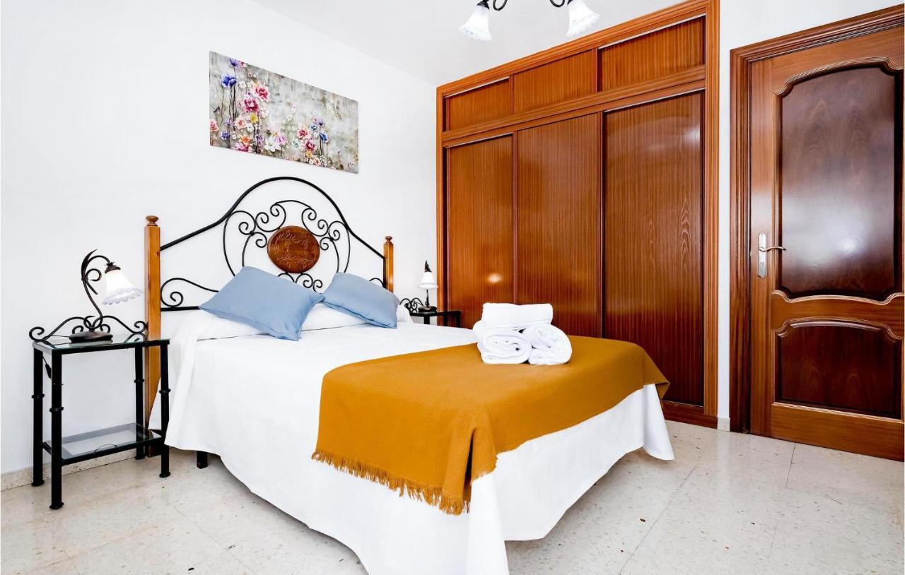 Nice Apartment In Rincon De La Victoria With 3 Bedrooms And Wifi Екстер'єр фото
